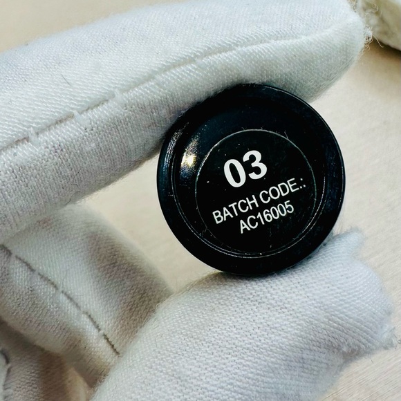 NEW! Santee 03 Concealer Super Smooth - Picture 9 of 9